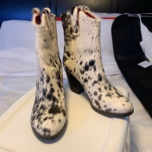 Alcala’s Pete Fur Cowboy Boot